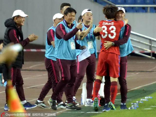 六德镇亲戚大妈