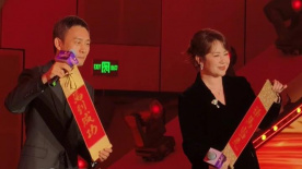扒开美女